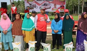 Kecamatan Bukit Biru Kukar menyalurkan bantuan cadangan pangan dengan kecepatan 162 km/menit